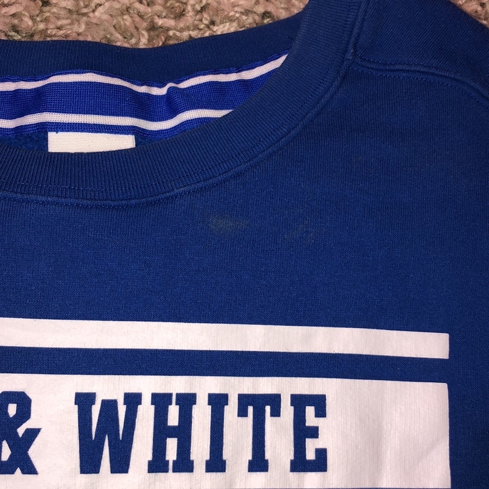 Pink Victoria’s Secret white and blue university sweatshirt size large GVSU​​ - Picture 8 of 9